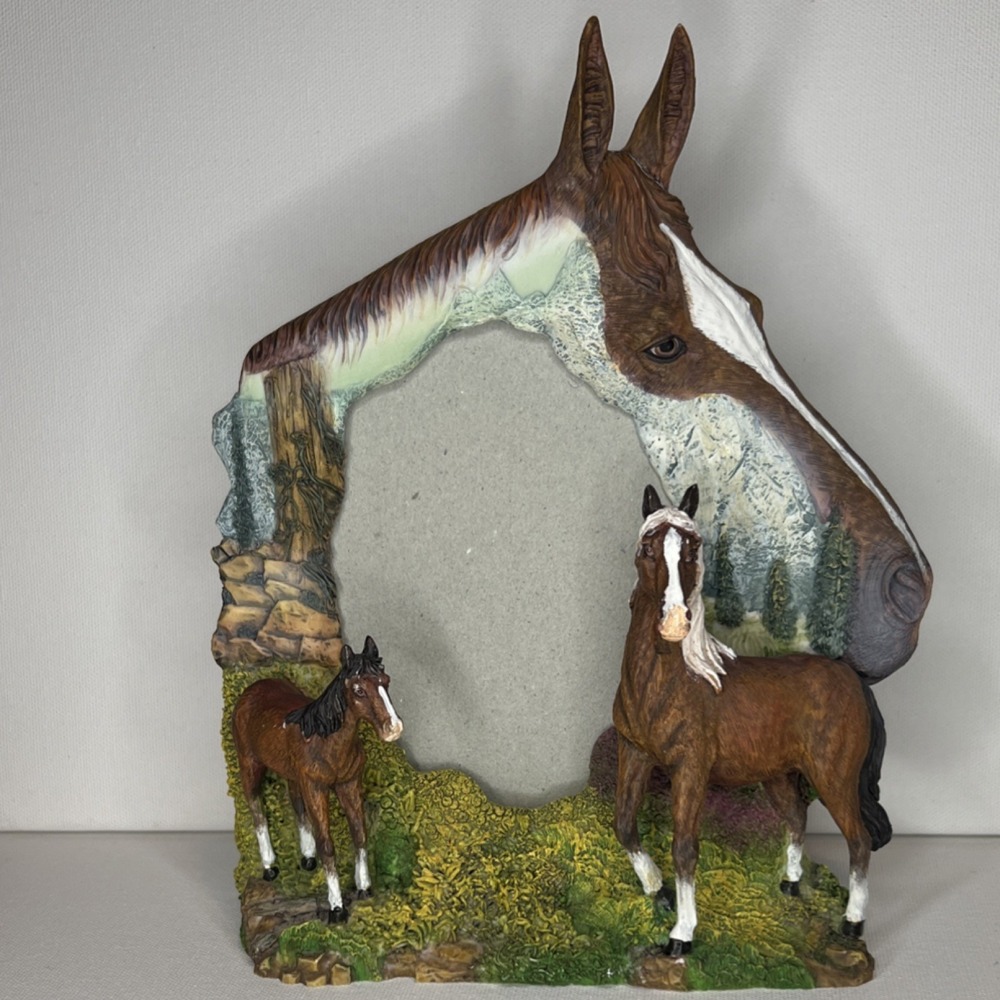 Resin Horse Theme Photo Frame Freestanding Rear-Loading Fits 4.5 x 5.5 Brown